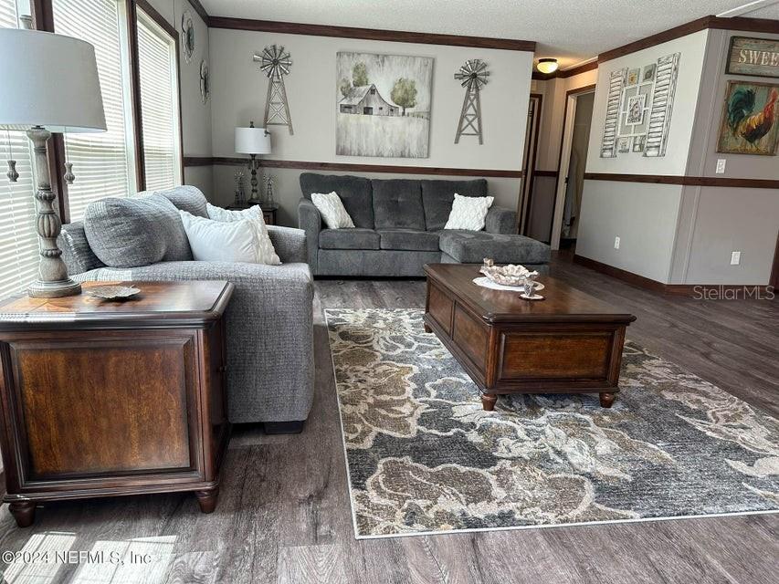 Image 5 of 52 For 9987 136th Street
