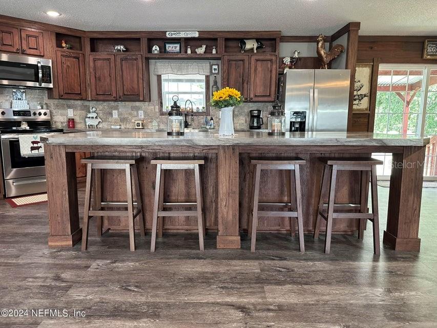 Image 8 of 52 For 9987 136th Street