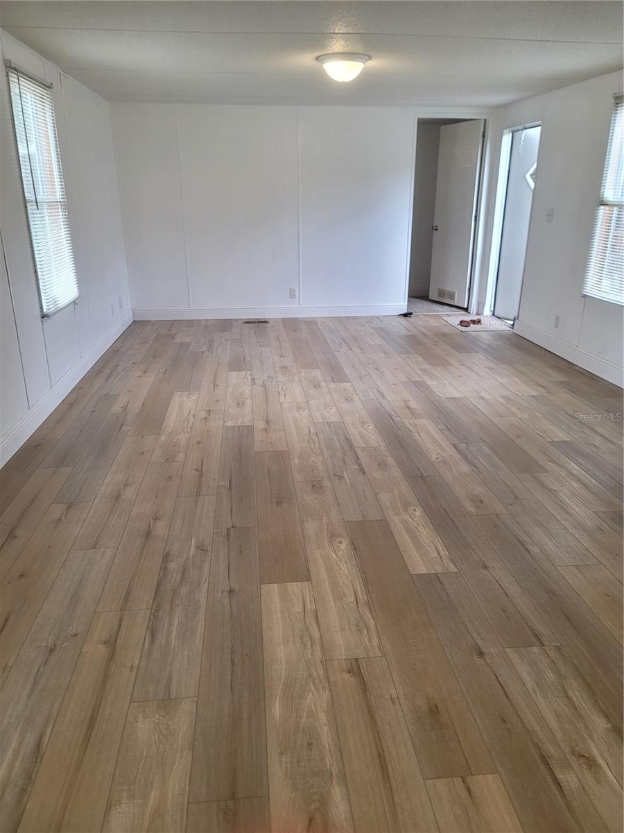 Image 10 of 17 For 11281 61st Street