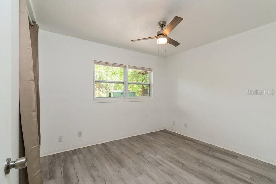 Image 16 of 44 For 2911 17th Terrace