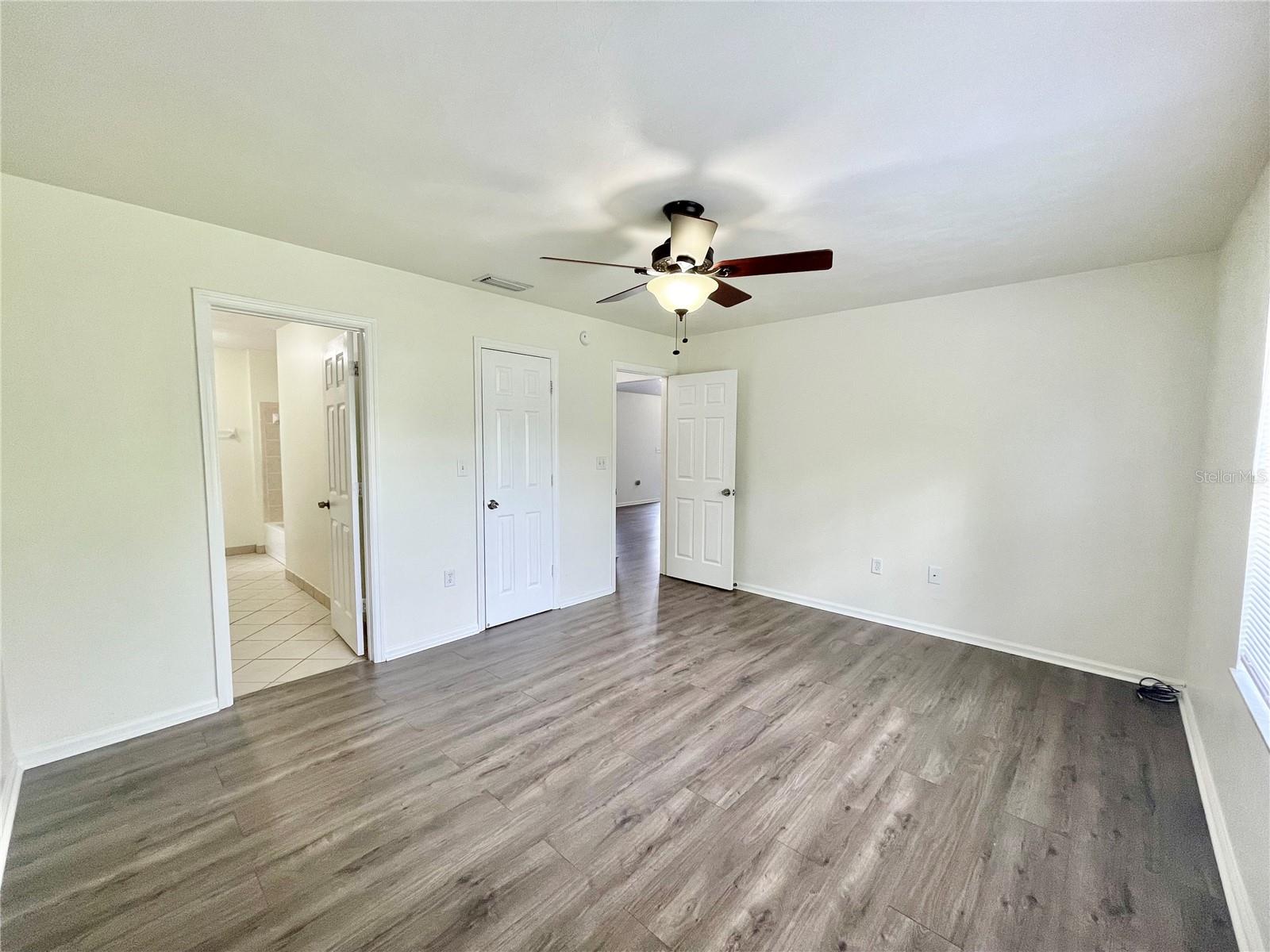Image 14 of 41 For 24409 25th Place