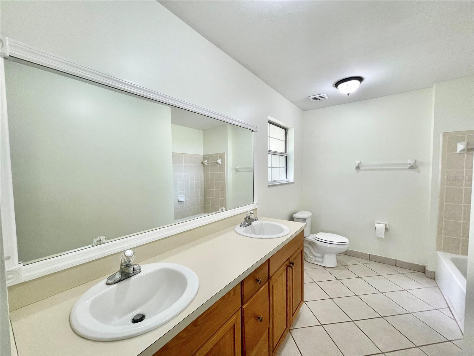 Image 16 of 41 For 24409 25th Place
