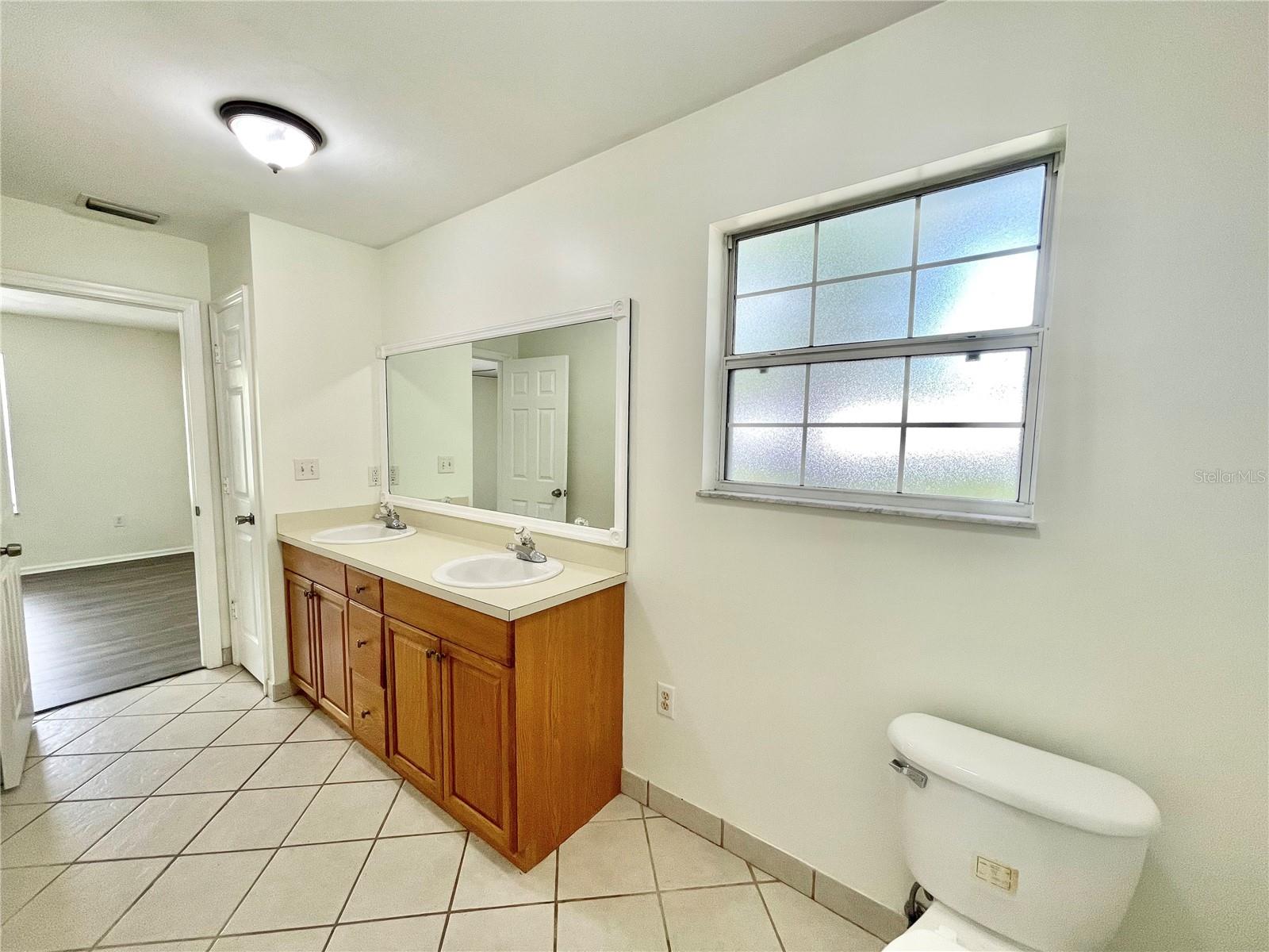 Image 18 of 41 For 24409 25th Place