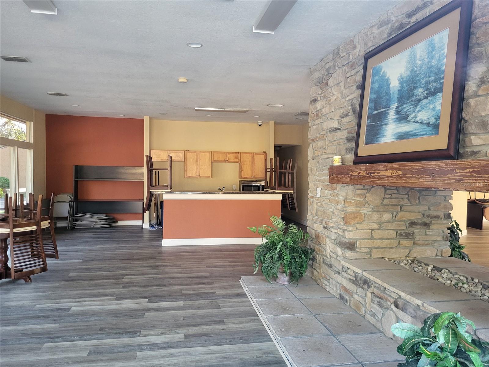 Image 21 of 27 For 1810 23rd Boulevard 114
