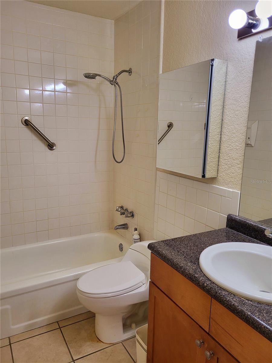 Image 25 of 27 For 1810 23rd Boulevard 114