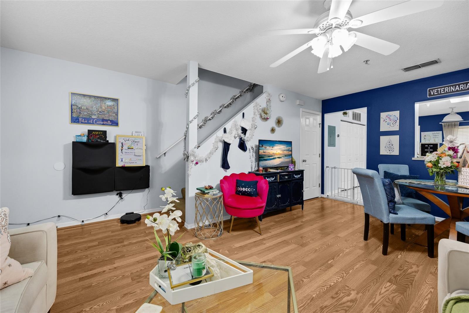 Image 7 of 19 For 2636 35th Place 21