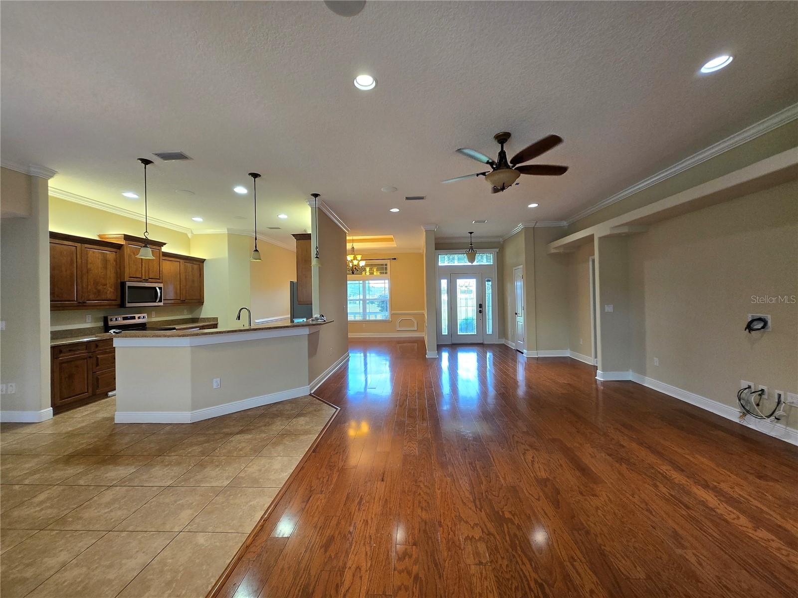 Image 12 of 53 For 9982 101st Avenue