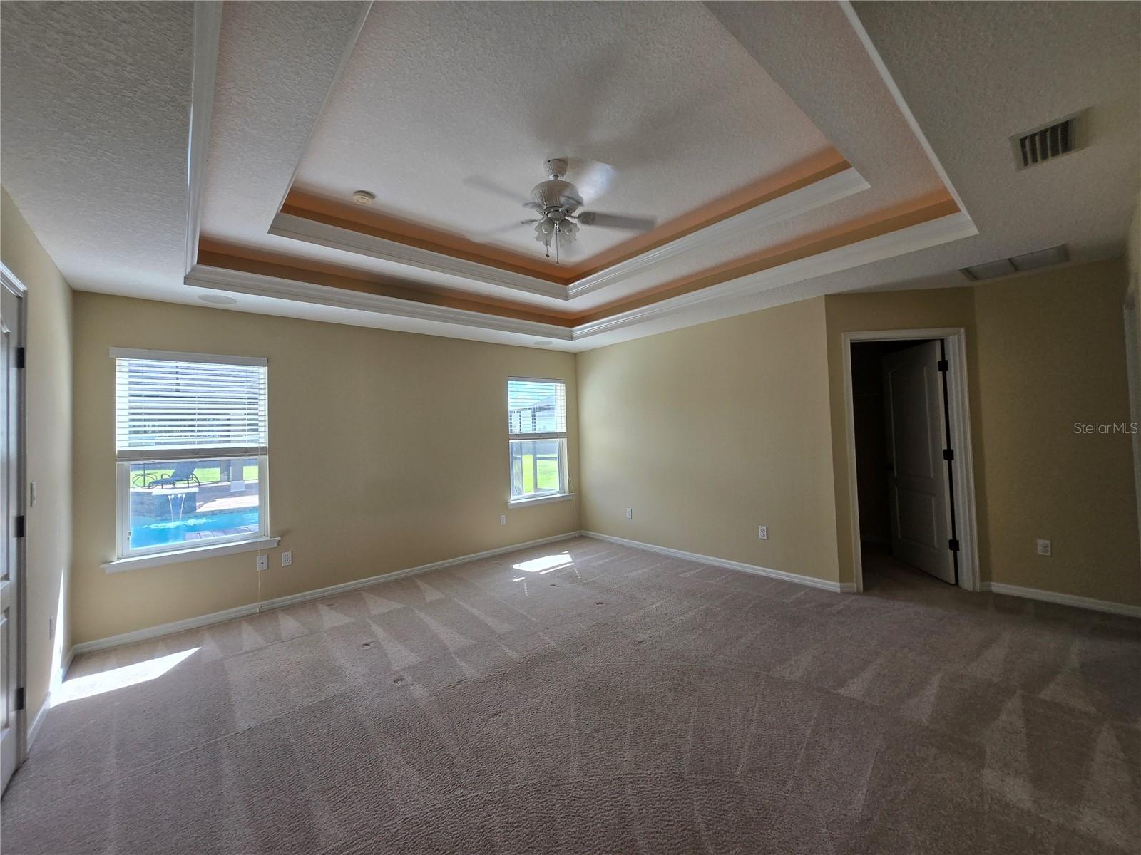 Image 21 of 53 For 9982 101st Avenue