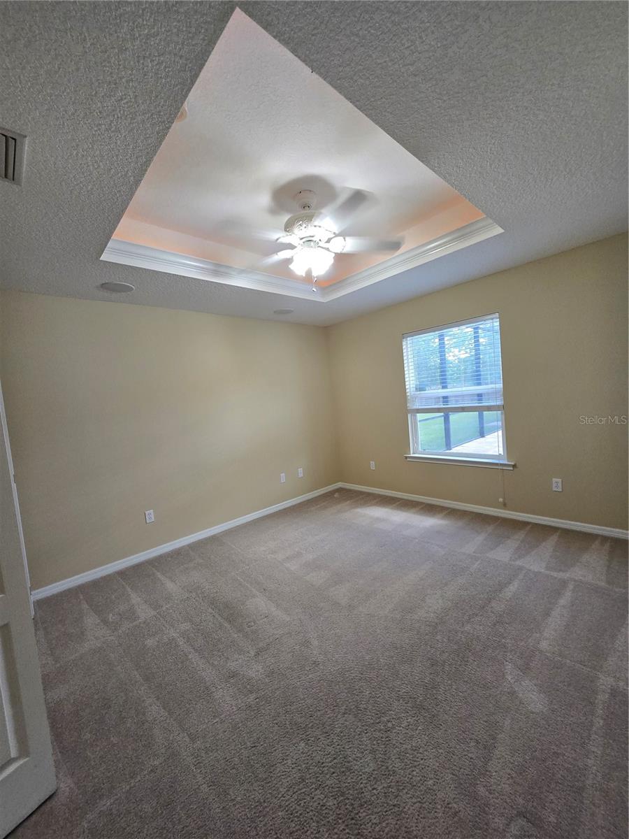 Image 31 of 53 For 9982 101st Avenue