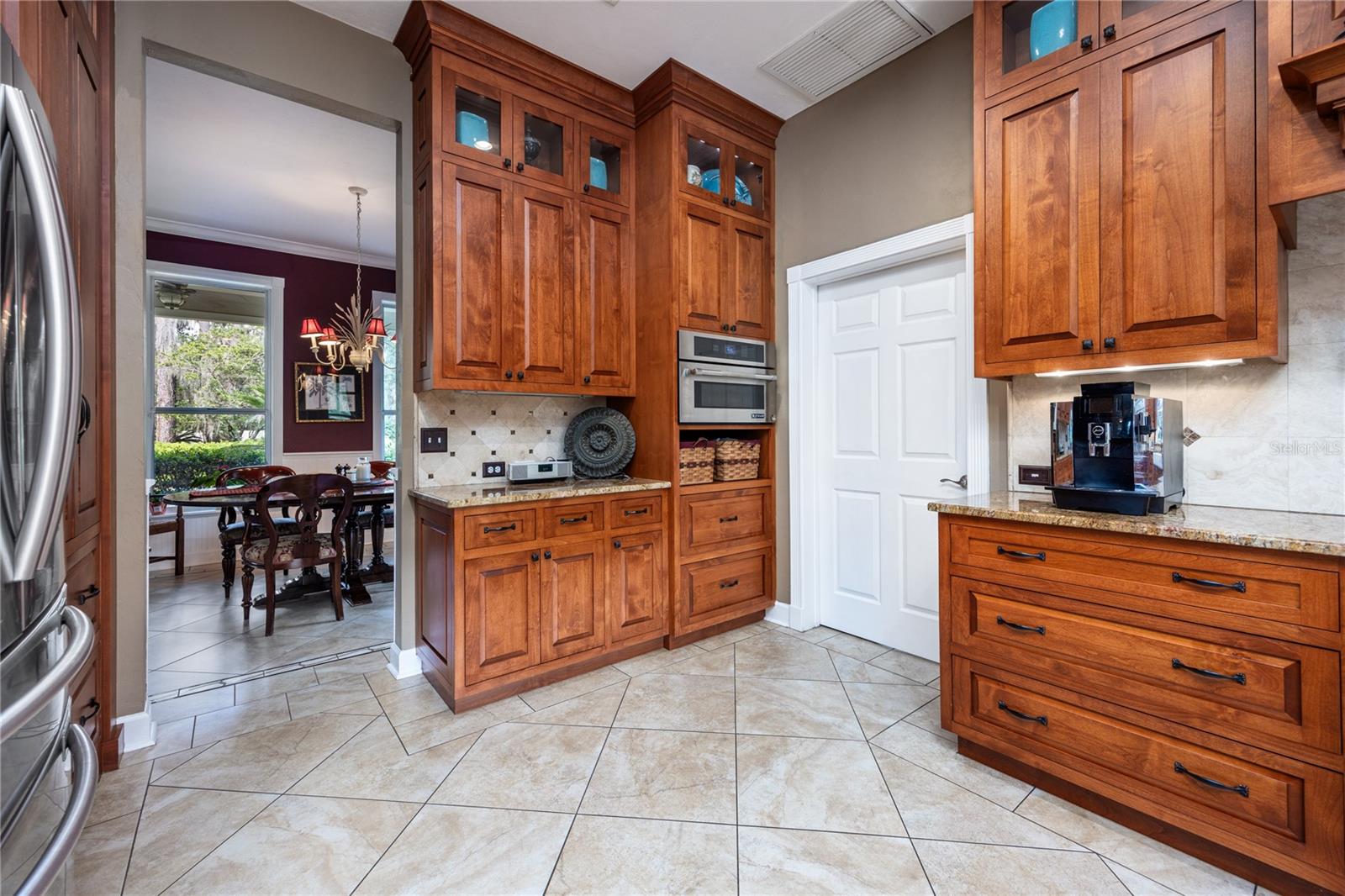 Image 19 of 100 For 4820 59th Street