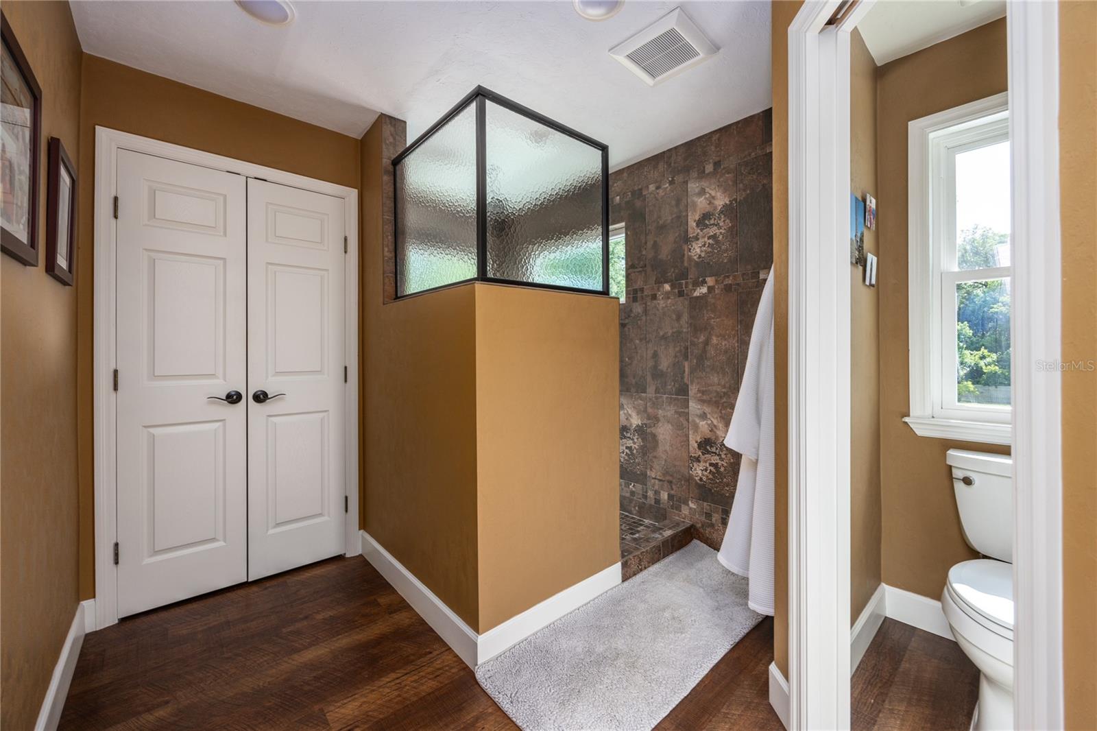Image 62 of 100 For 4820 59th Street