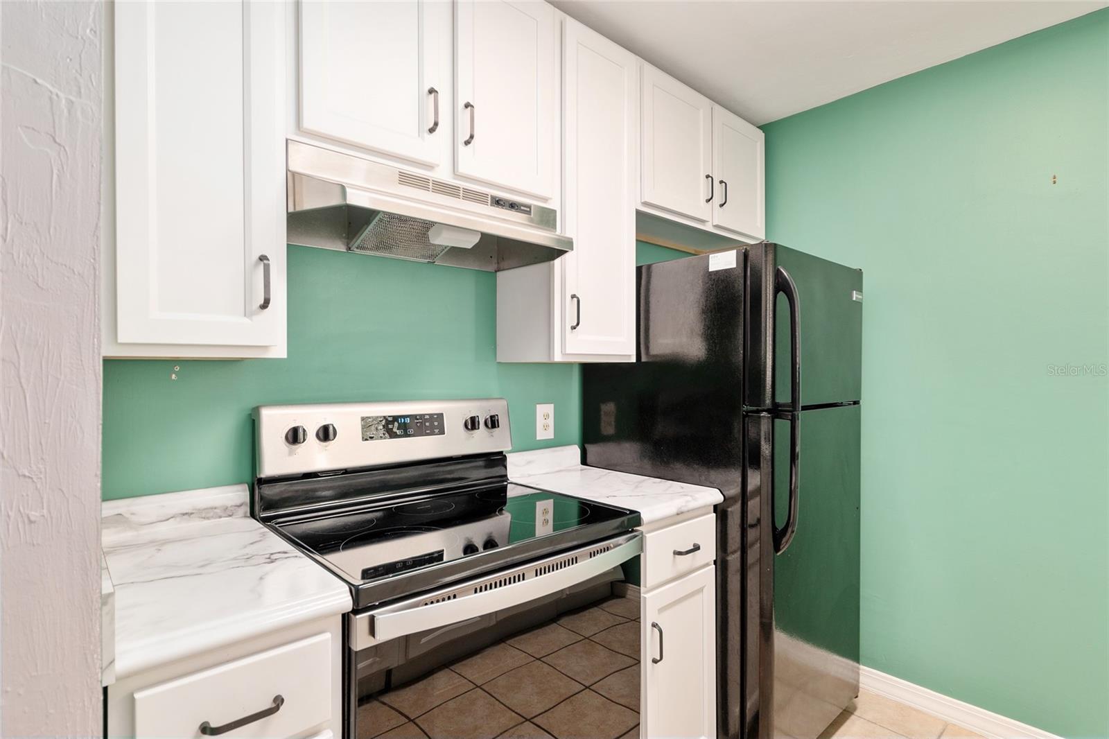 Image 11 of 33 For 2360 Archer Road 1102