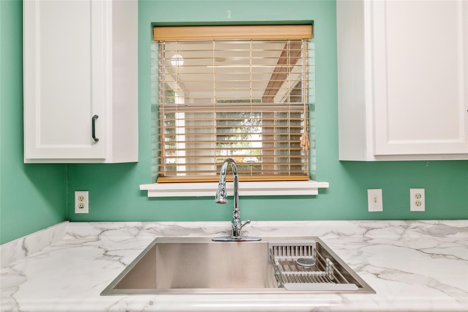 Image 14 of 33 For 2360 Archer Road 1102