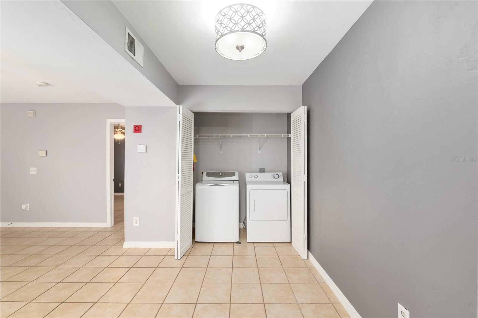 Image 22 of 33 For 2360 Archer Road 1102