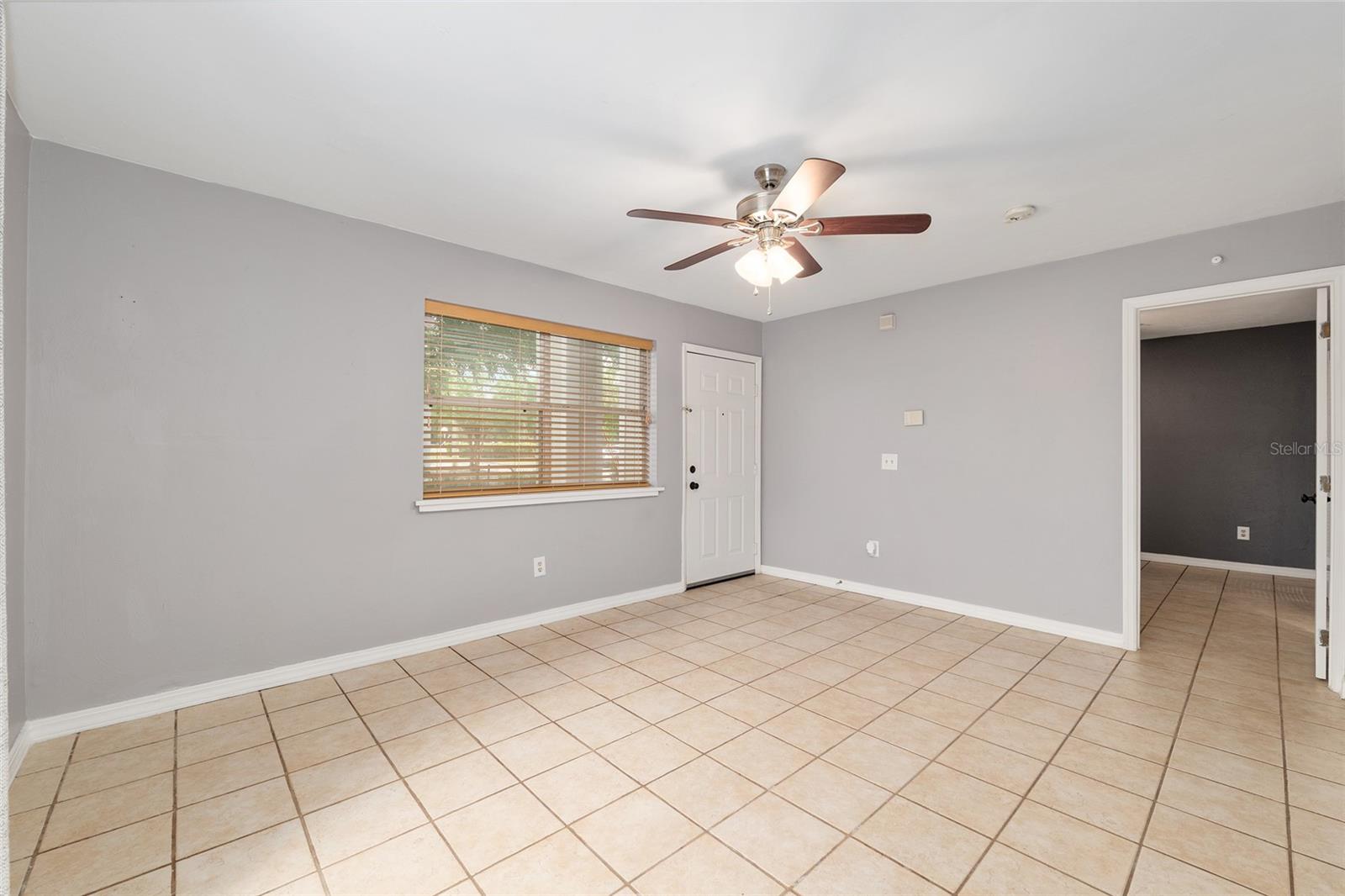 Image 5 of 33 For 2360 Archer Road 1102