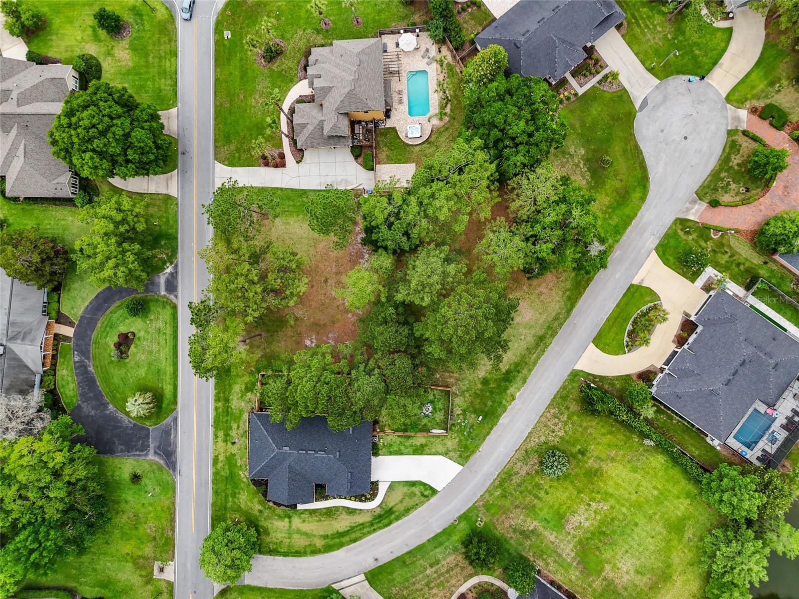 Image 40 of 54 For 11049 Creek Drive