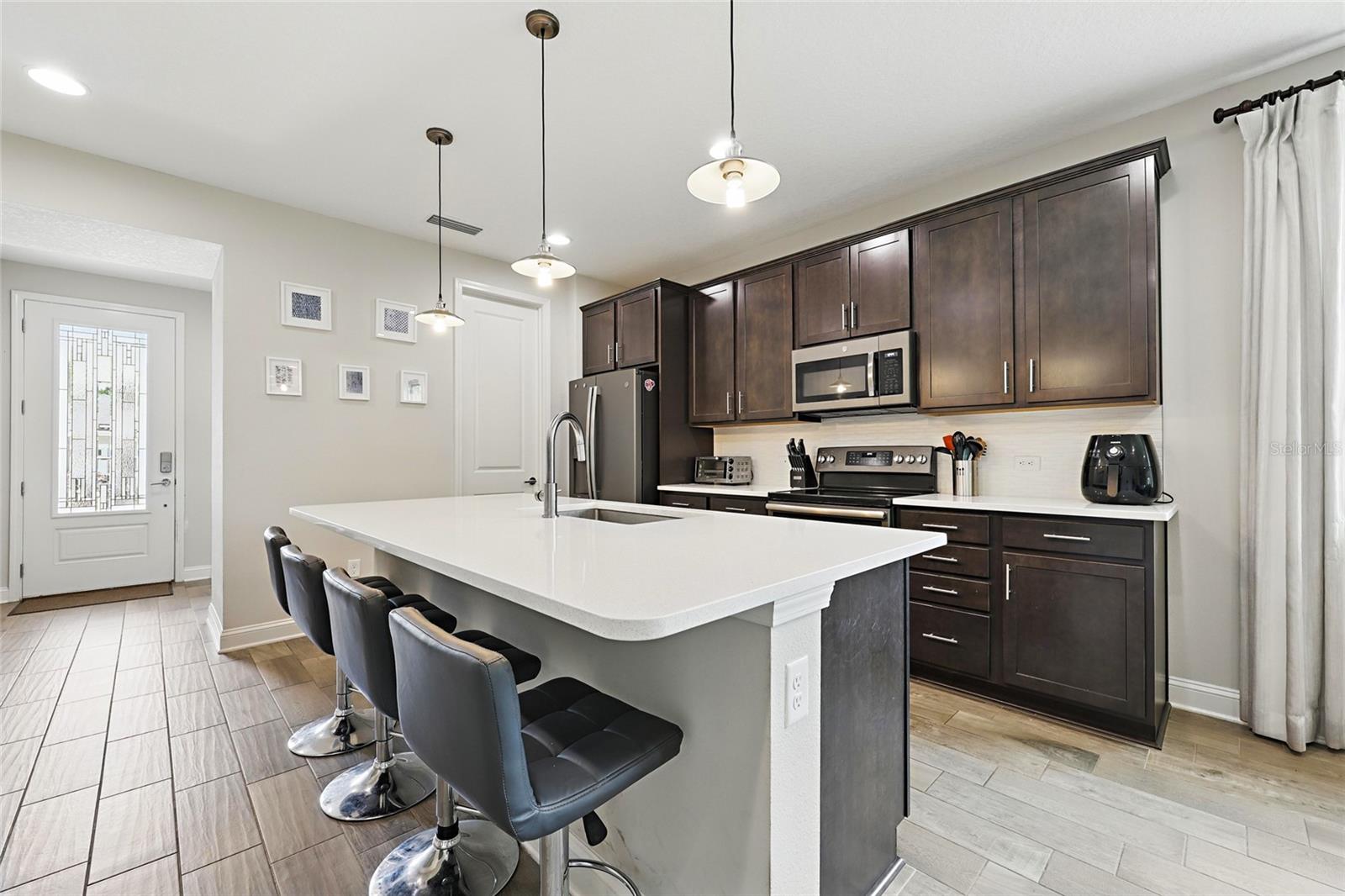 Image 11 of 52 For 1124 Persimmon Drive