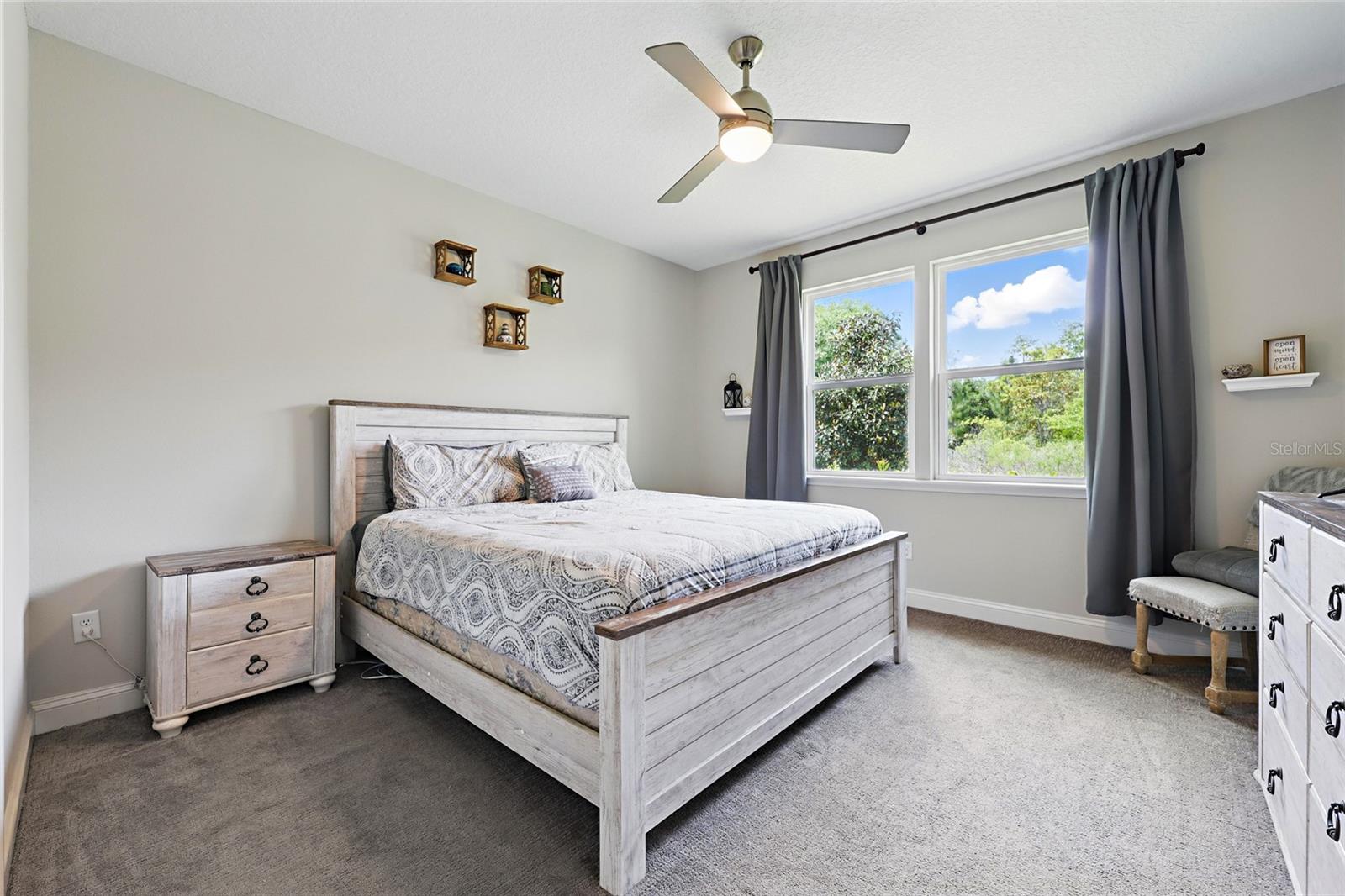 Image 18 of 52 For 1124 Persimmon Drive