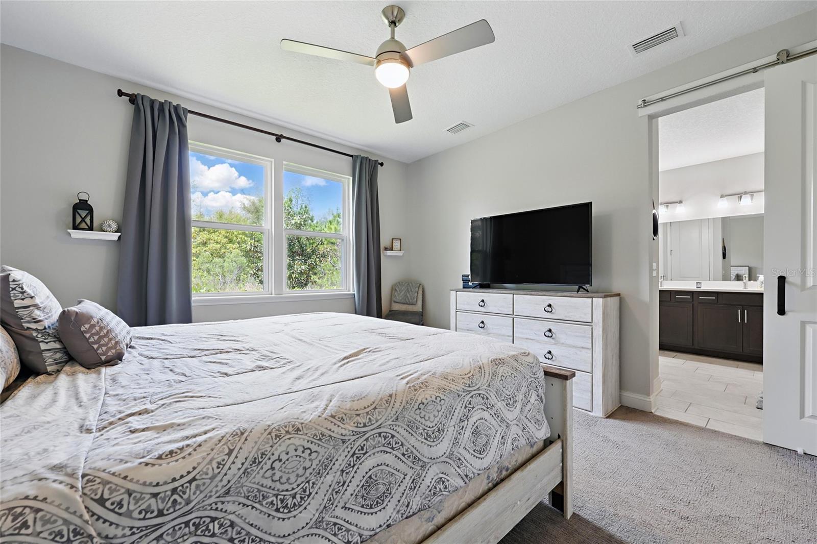 Image 19 of 52 For 1124 Persimmon Drive