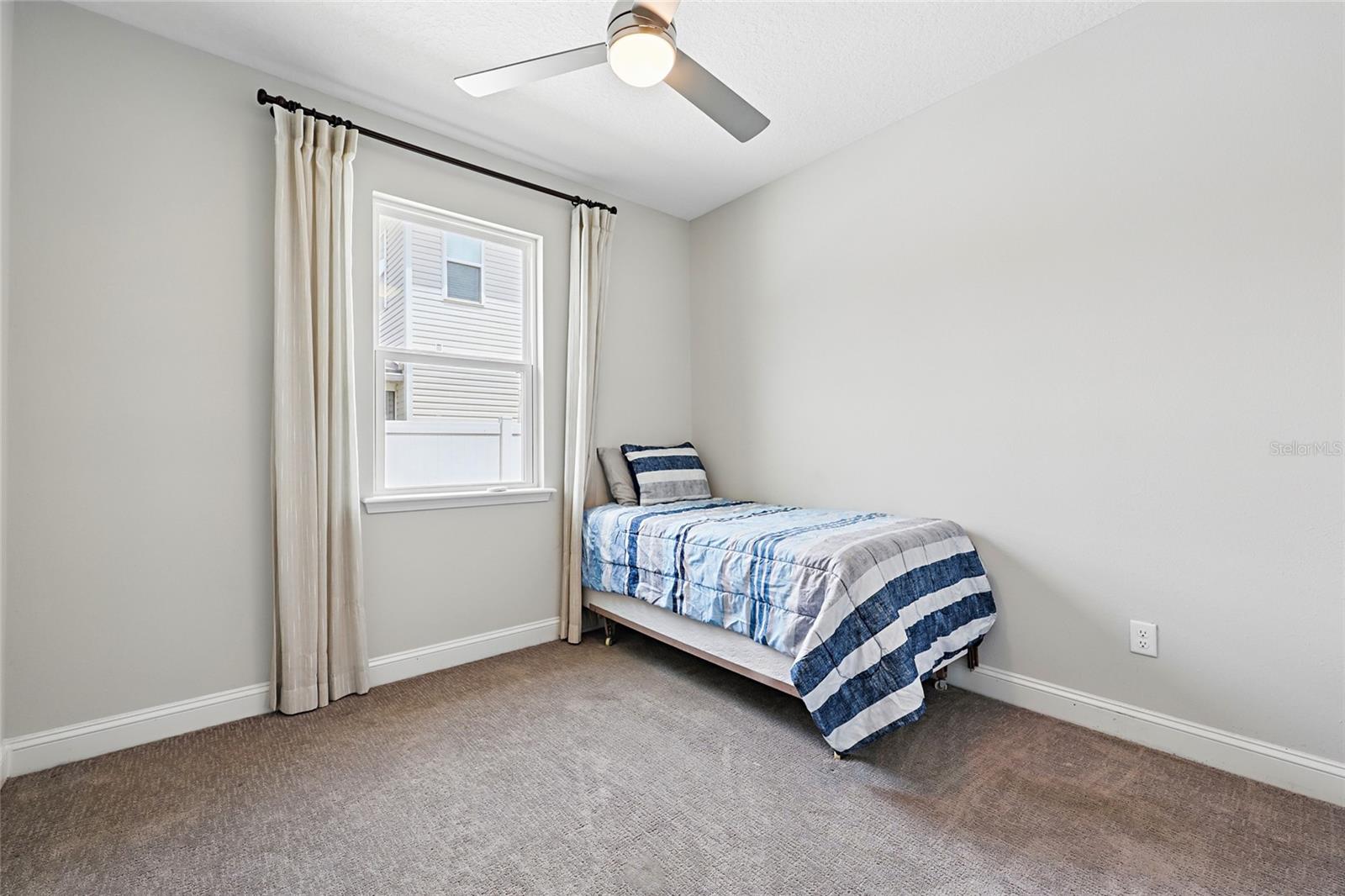 Image 23 of 52 For 1124 Persimmon Drive