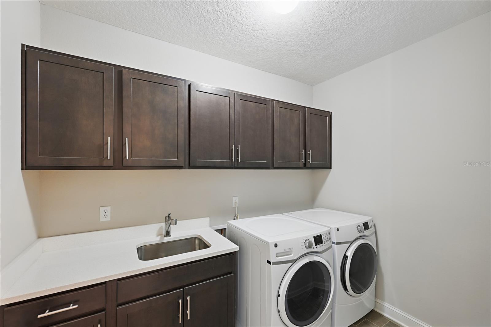 Image 27 of 52 For 1124 Persimmon Drive