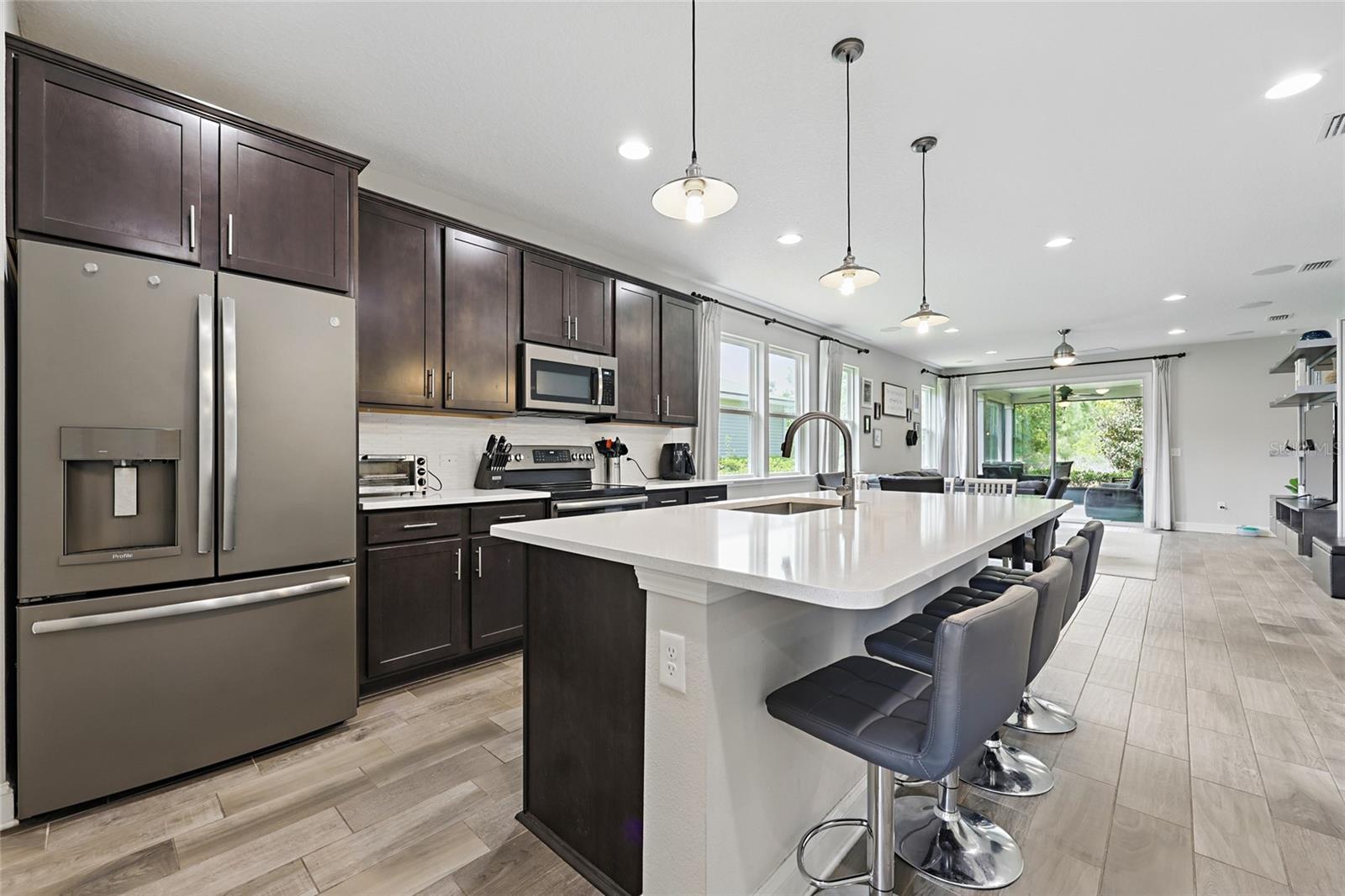 Image 8 of 52 For 1124 Persimmon Drive