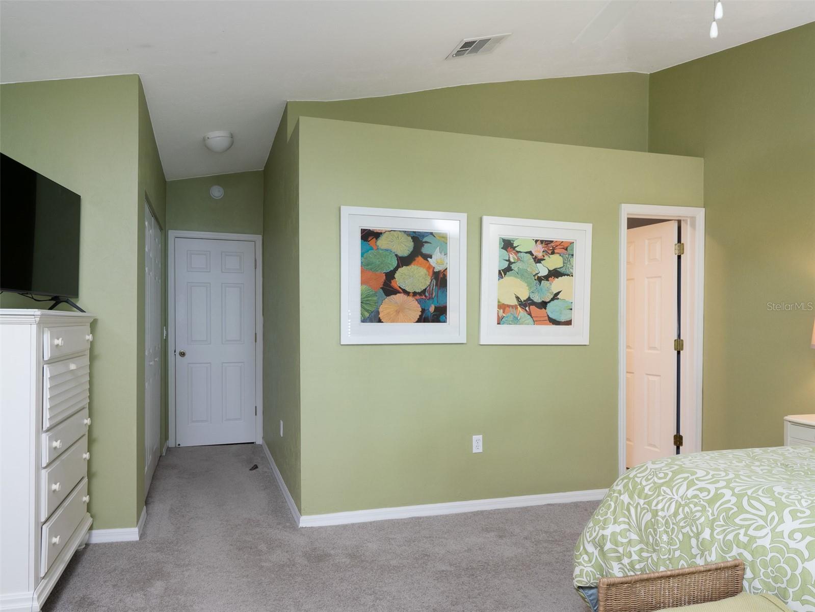 Image 17 of 32 For 21126 101st Avenue