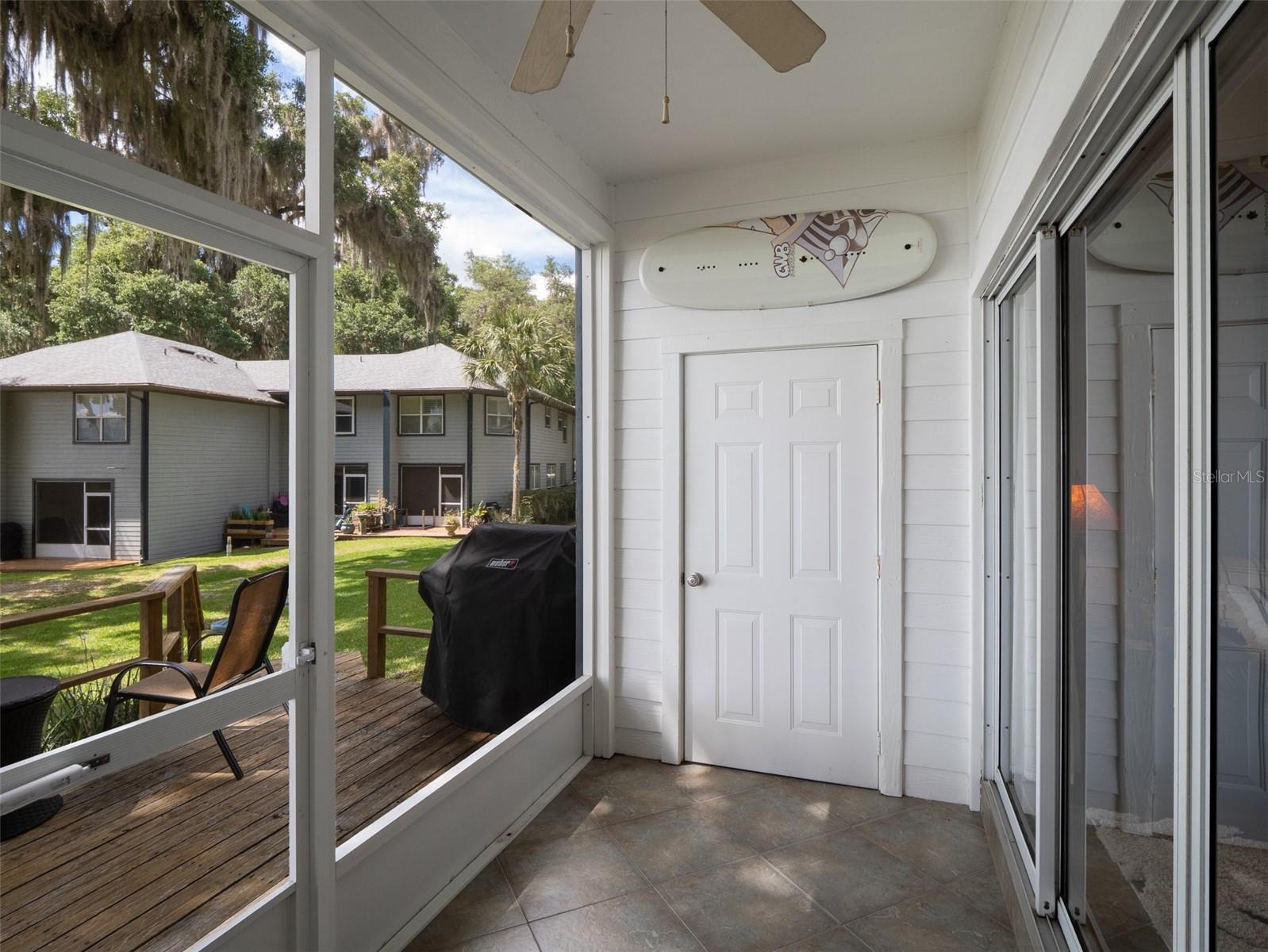 Image 6 of 32 For 21126 101st Avenue
