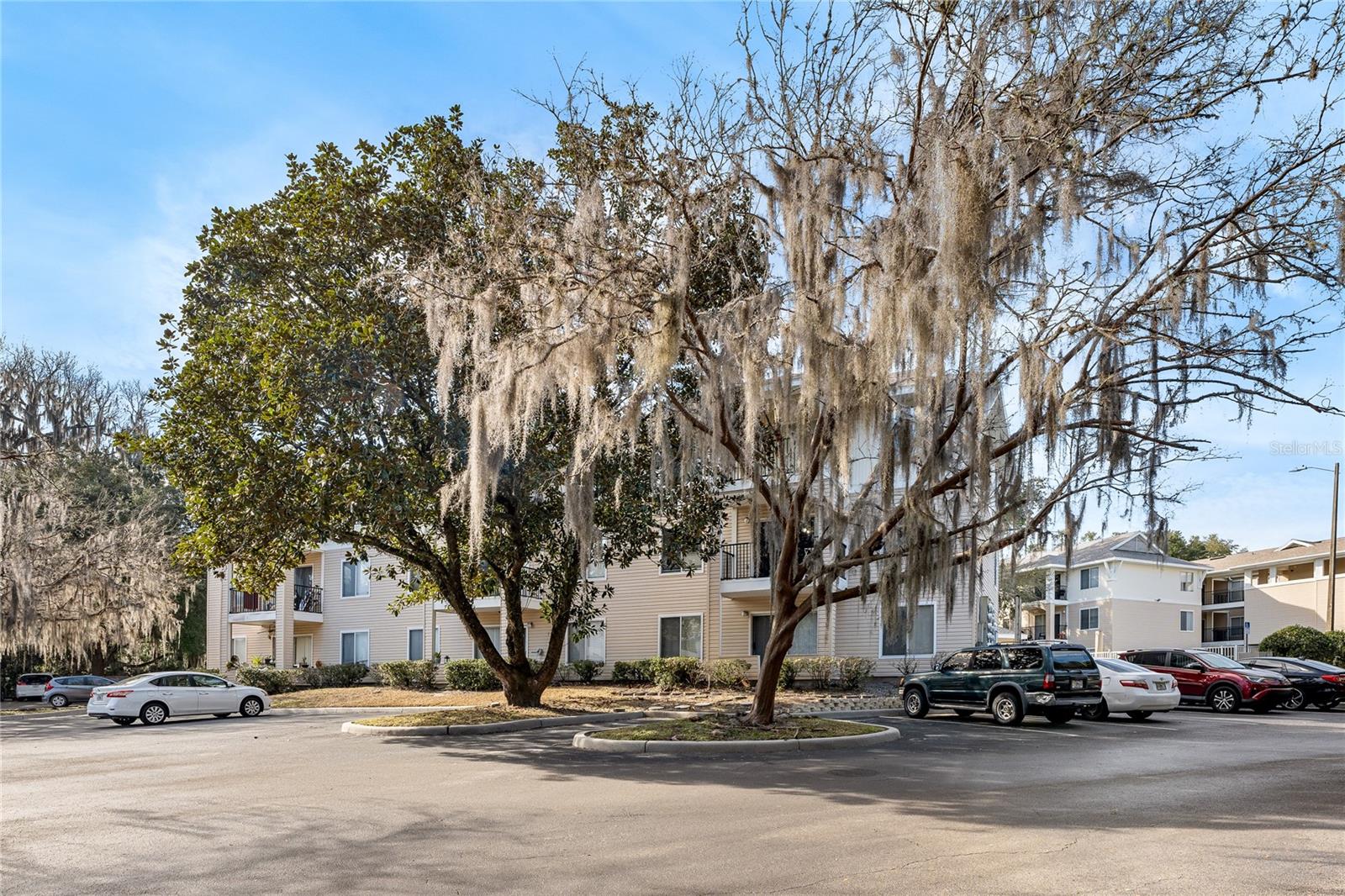 Image 18 of 20 For 3921 34th Street 211