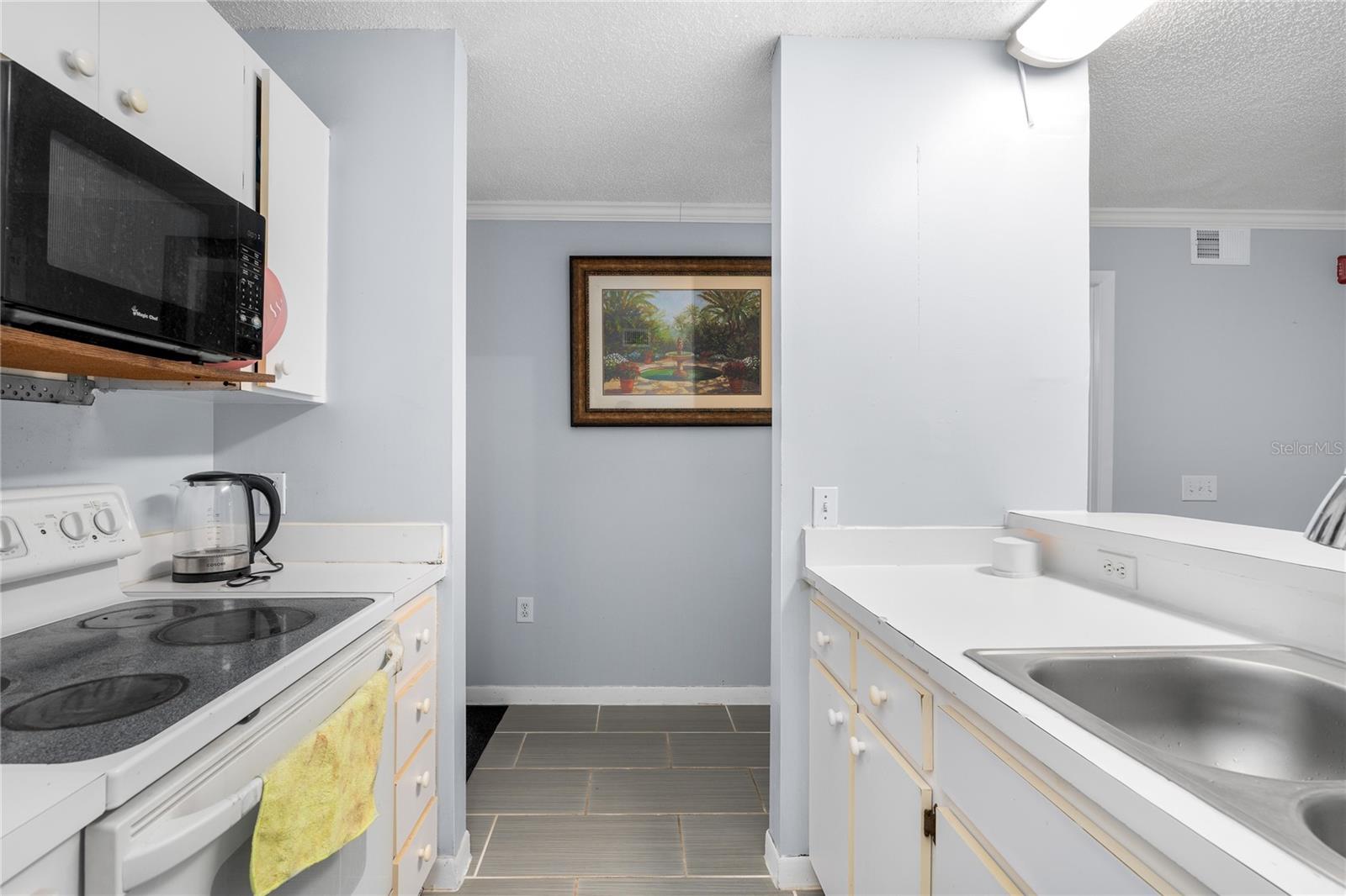 Image 5 of 20 For 3921 34th Street 211