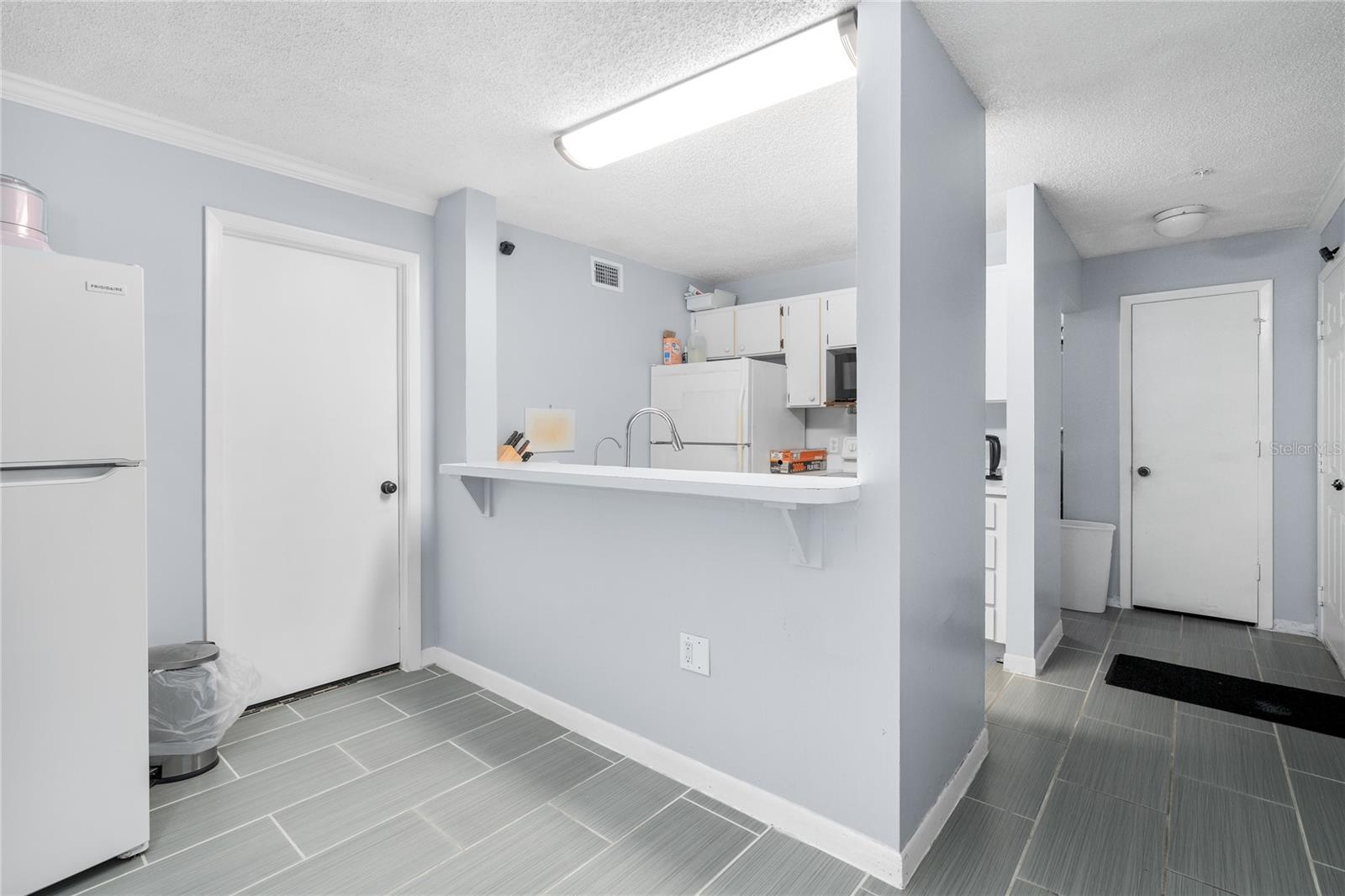 Image 6 of 20 For 3921 34th Street 211