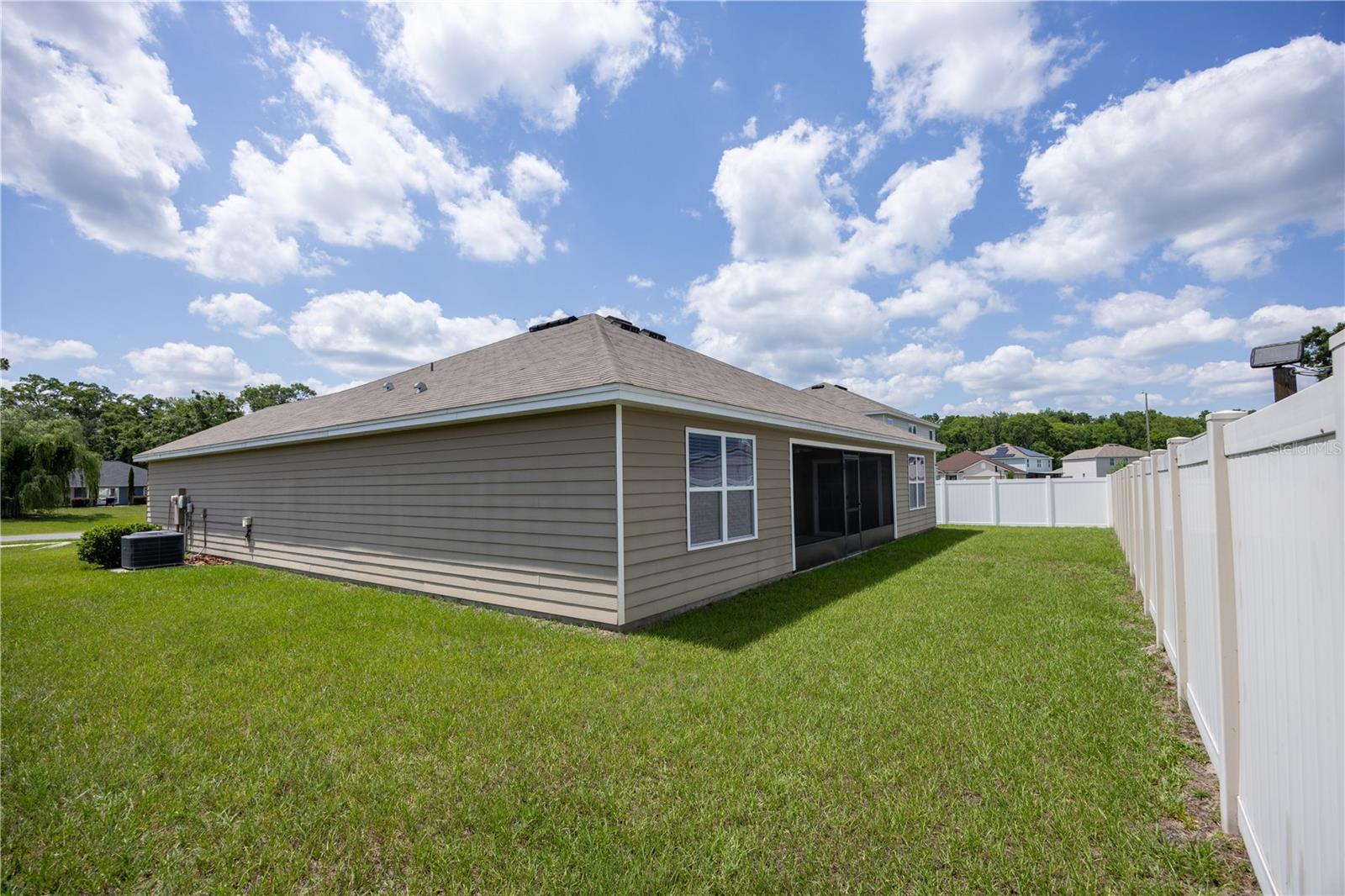 Image 10 of 46 For 19553 229th Street