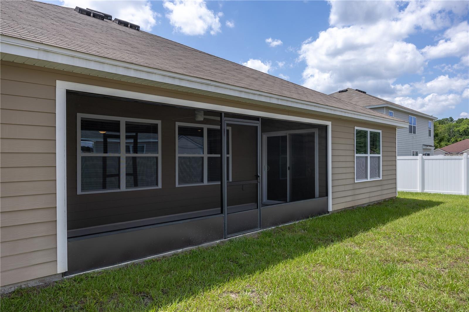 Image 11 of 46 For 19553 229th Street