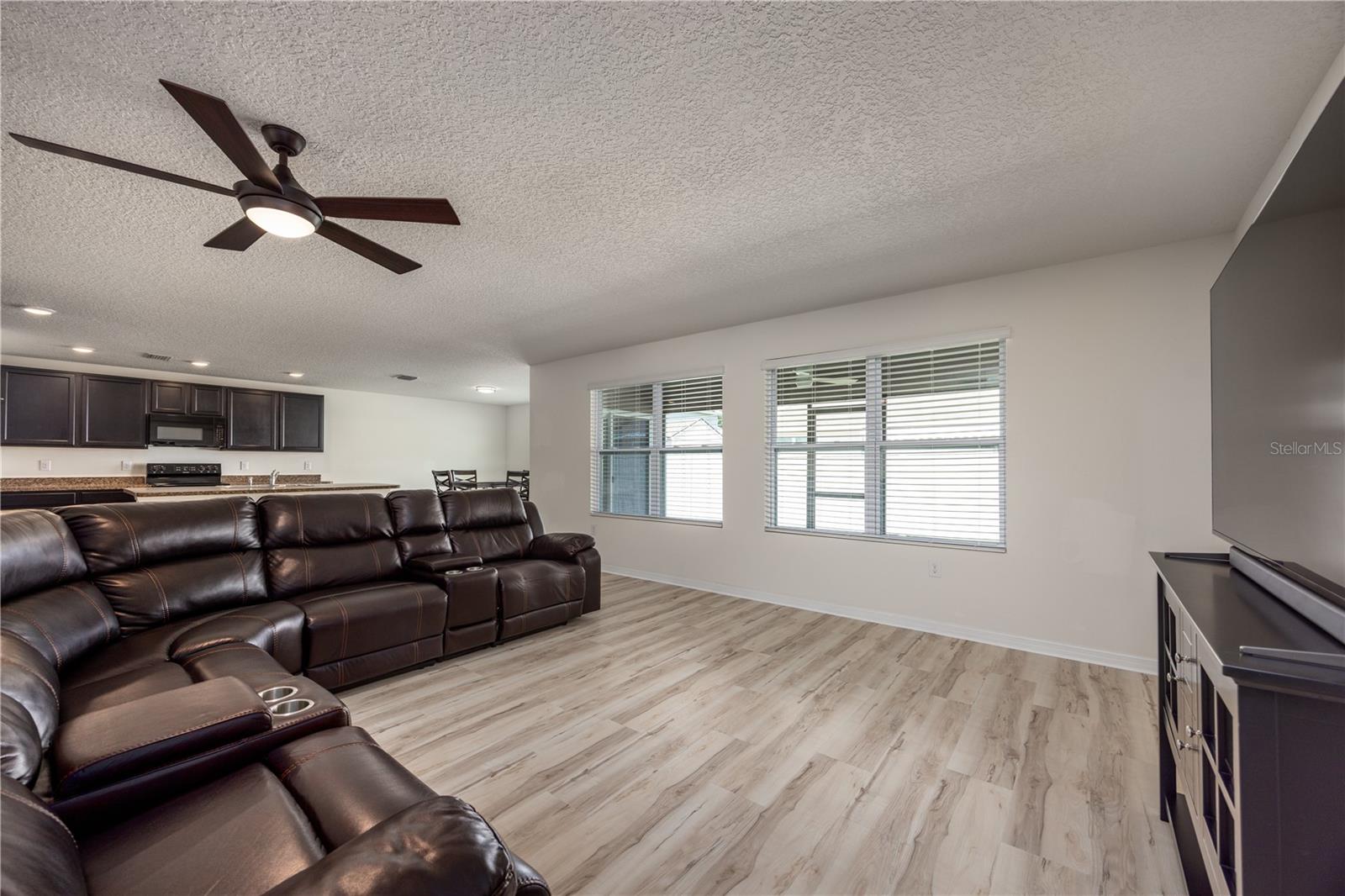 Image 20 of 46 For 19553 229th Street