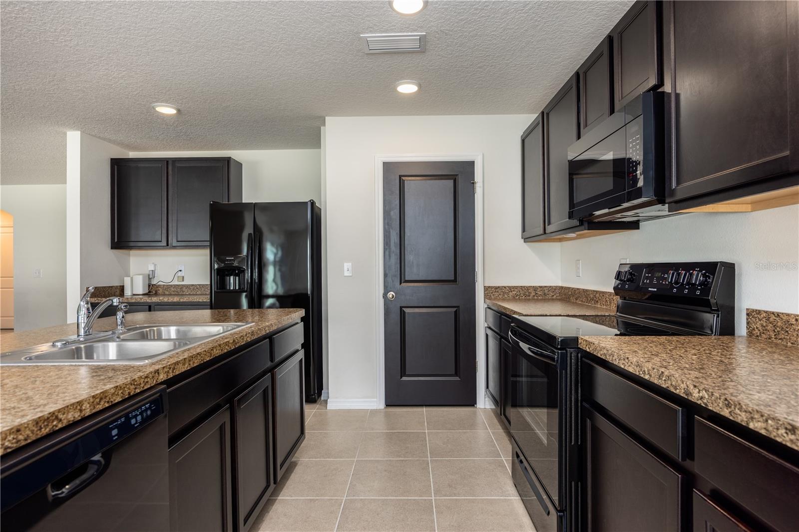 Image 28 of 46 For 19553 229th Street