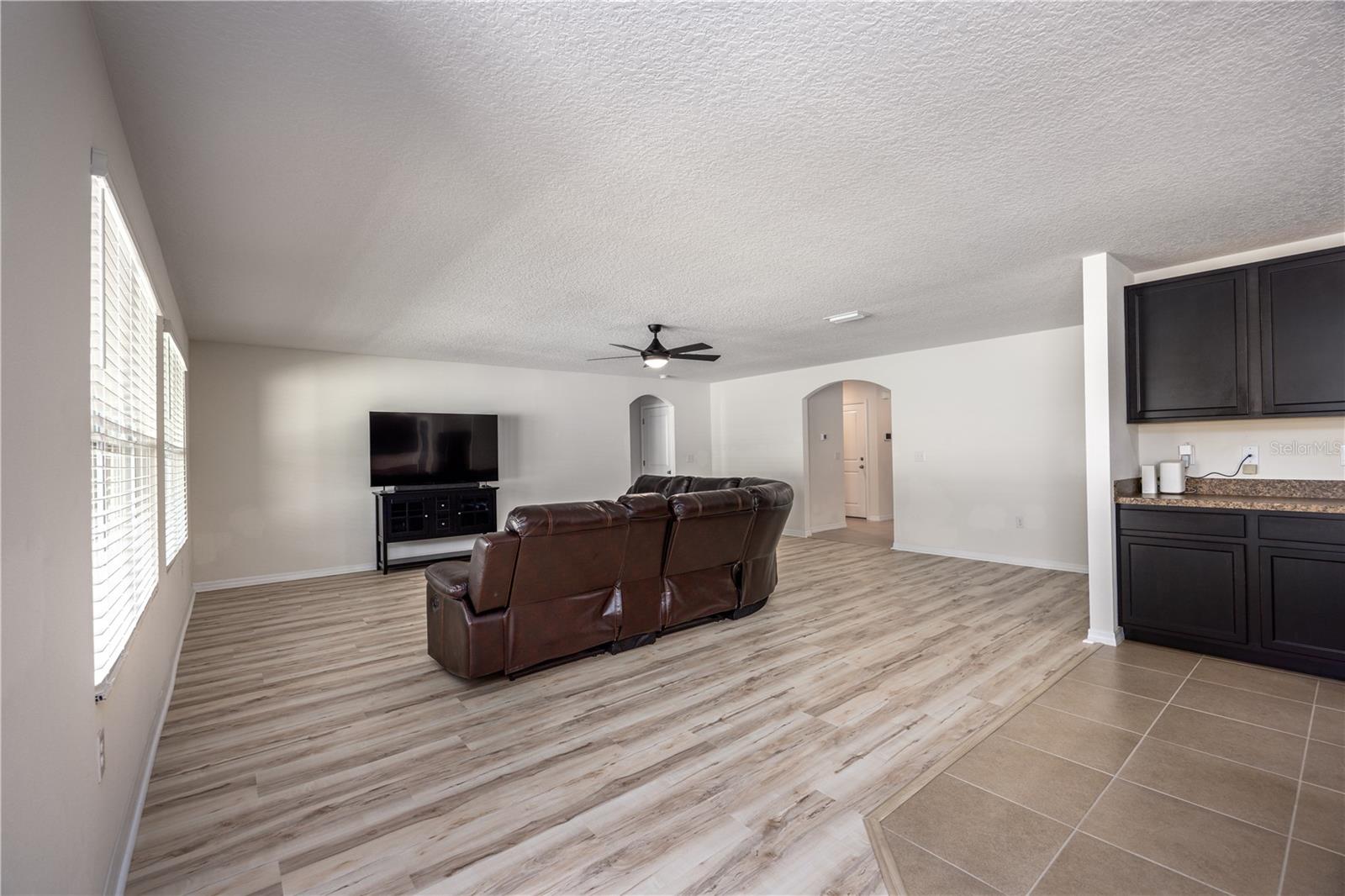 Image 32 of 46 For 19553 229th Street