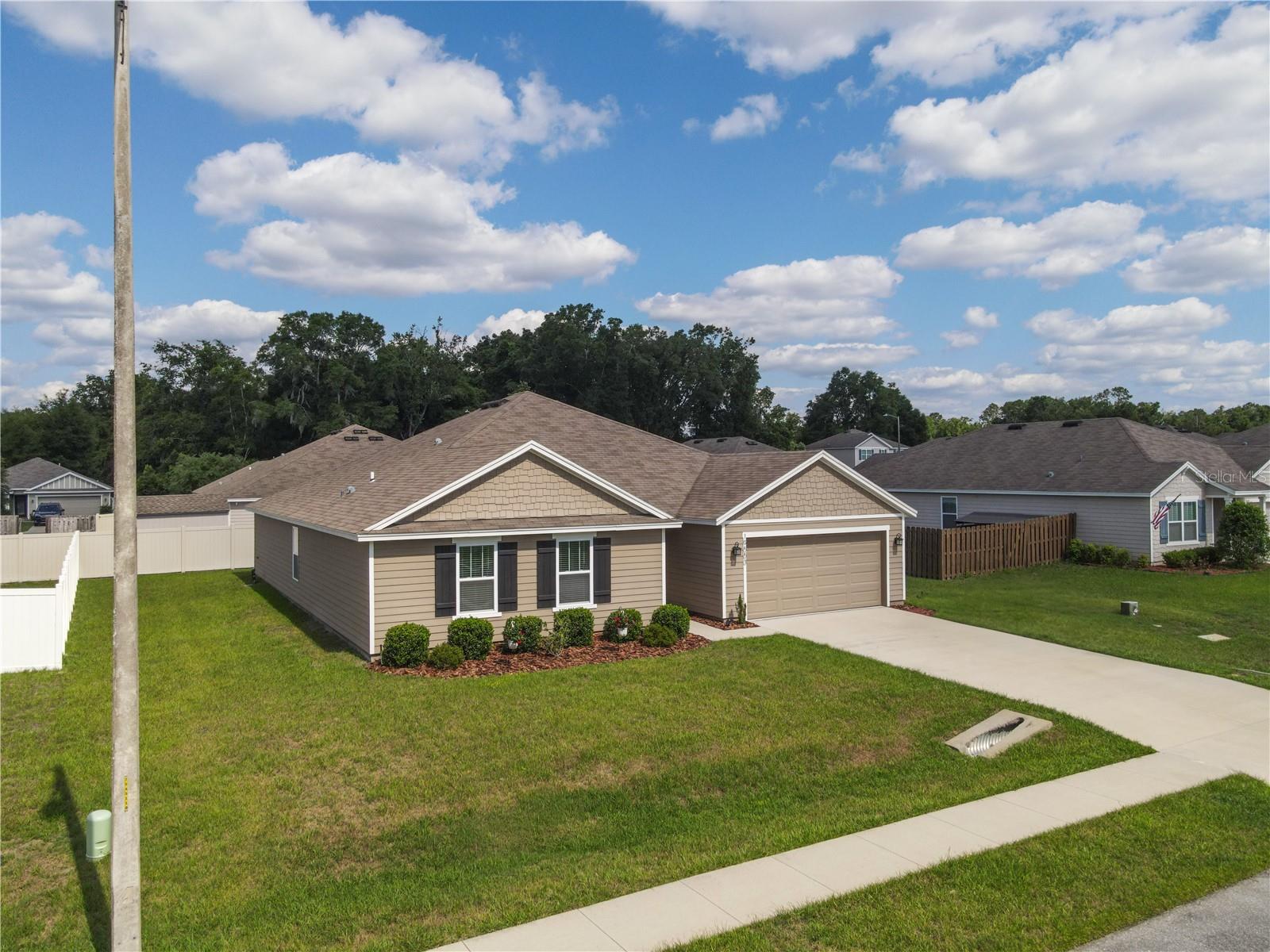 Image 6 of 46 For 19553 229th Street