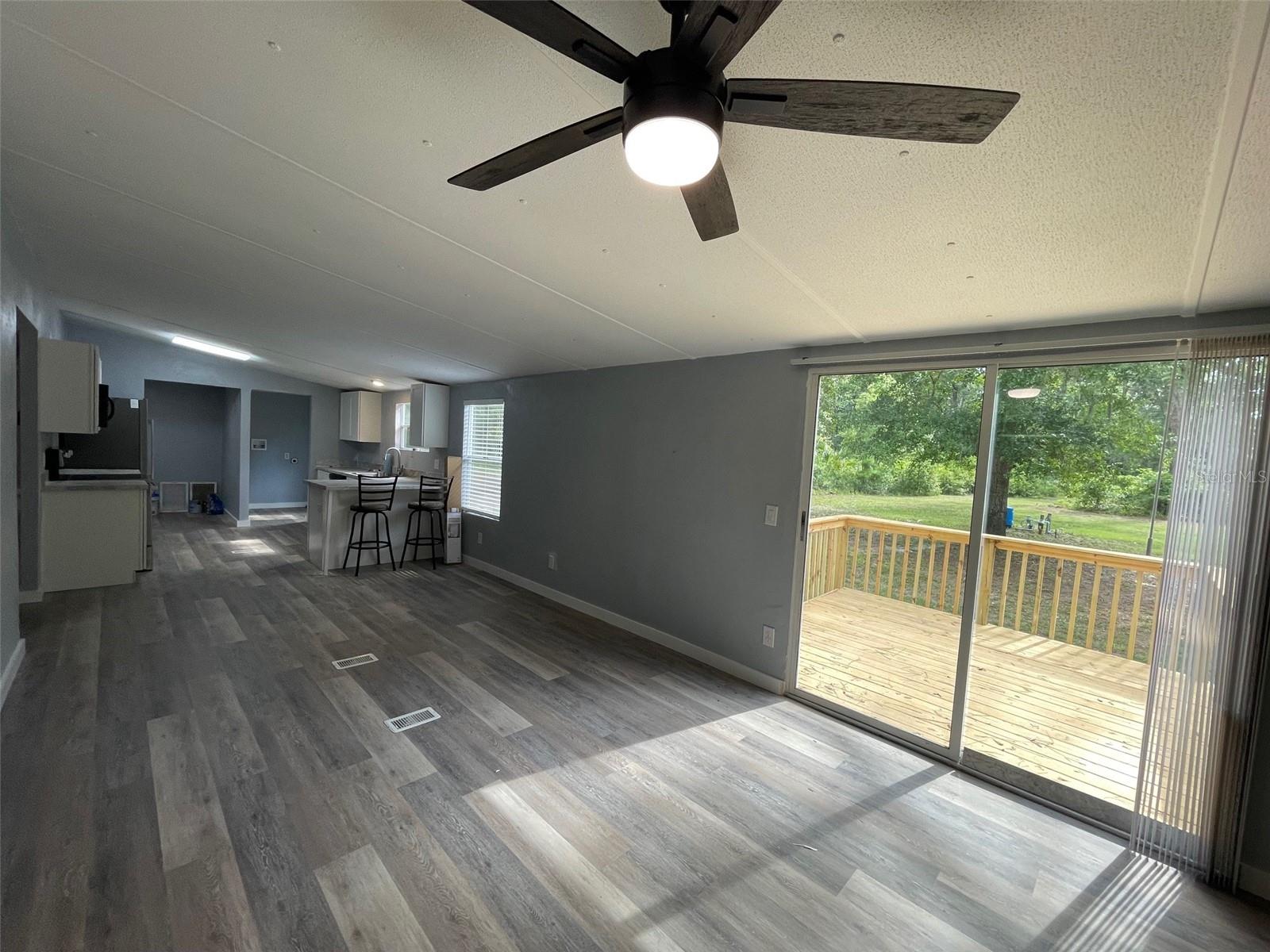 Image 4 of 25 For 10226 76th Terrace