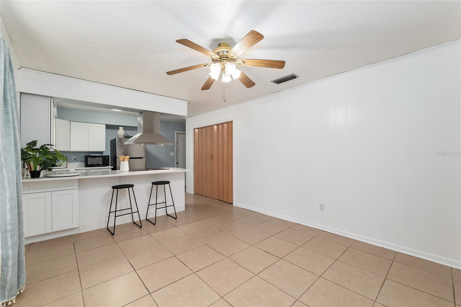 Image 10 of 62 For 5610 29th Terrace