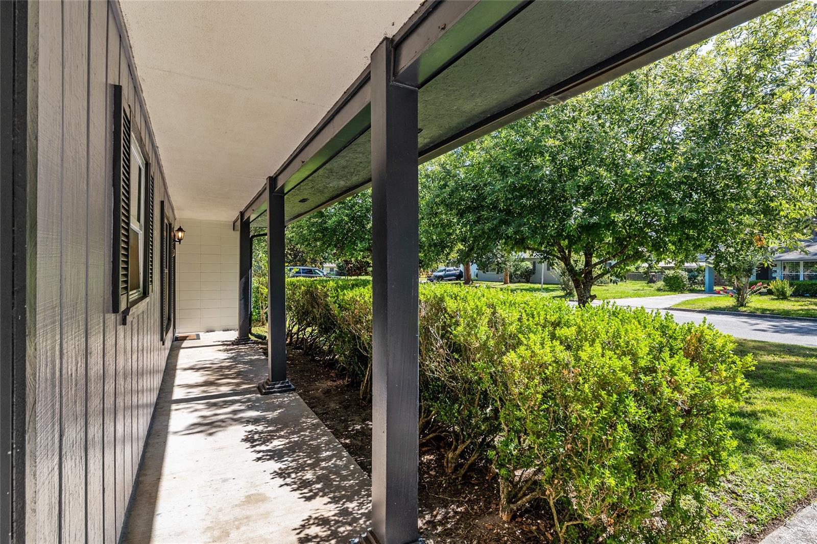 Image 4 of 62 For 5610 29th Terrace