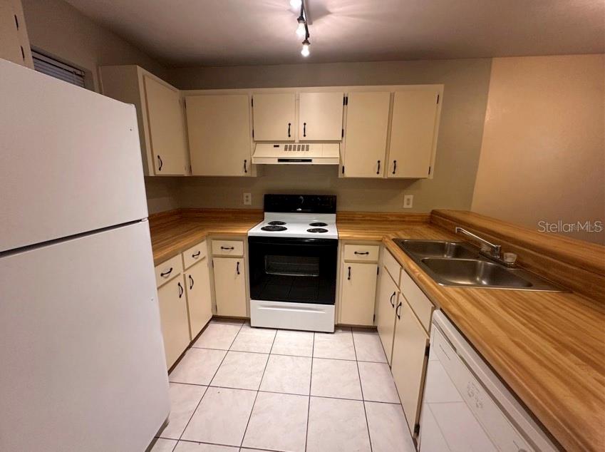 Image 2 of 14 For 109 16th Avenue Q101