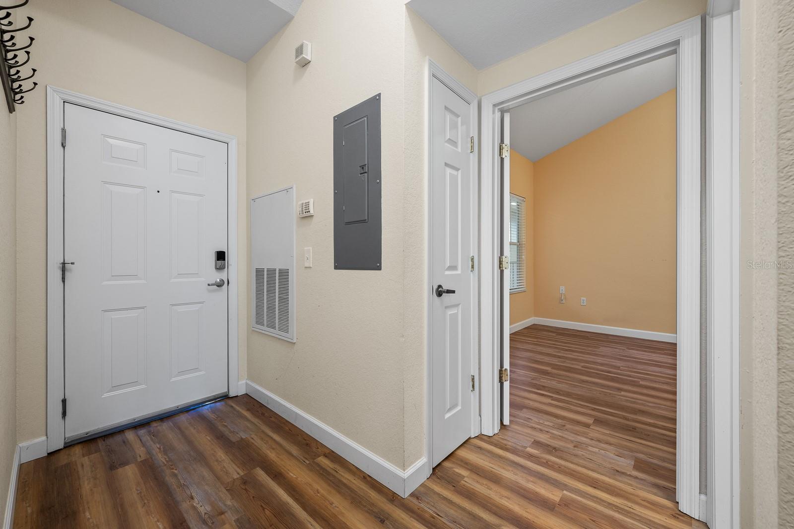Image 6 of 47 For 9119 52nd Avenue C301