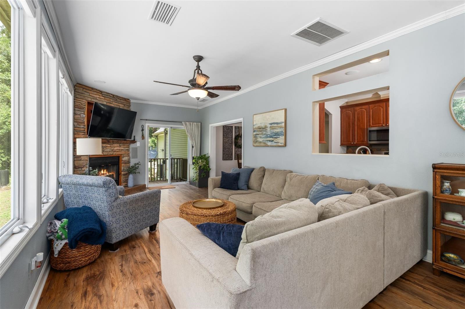 Image 13 of 51 For 14204 70th Street