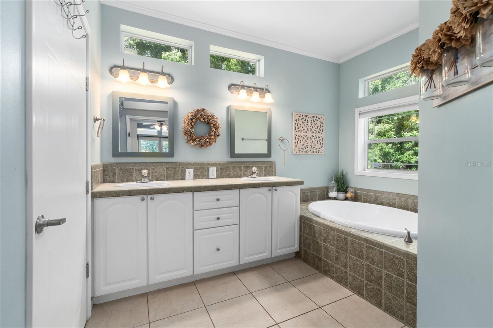 Image 16 of 51 For 14204 70th Street