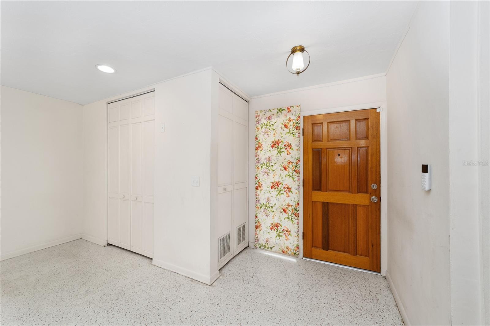 Image 11 of 39 For 1716 22nd Street