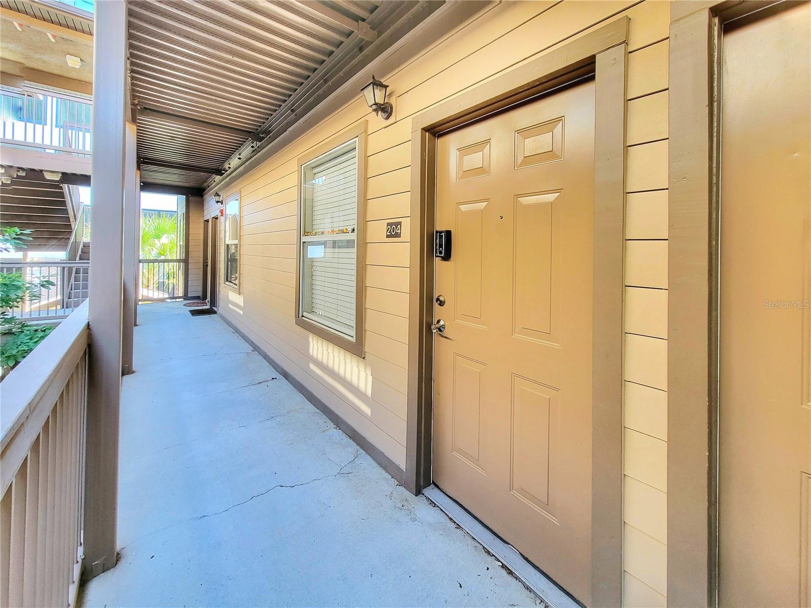 Image 4 of 17 For 1220 1st Avenue 204