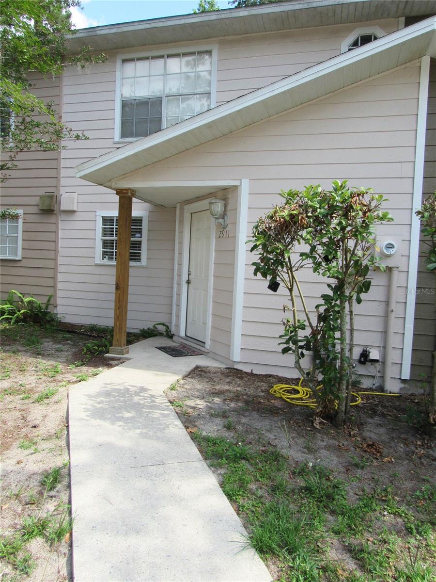 Image 2 of 4 For 2911 38th Place