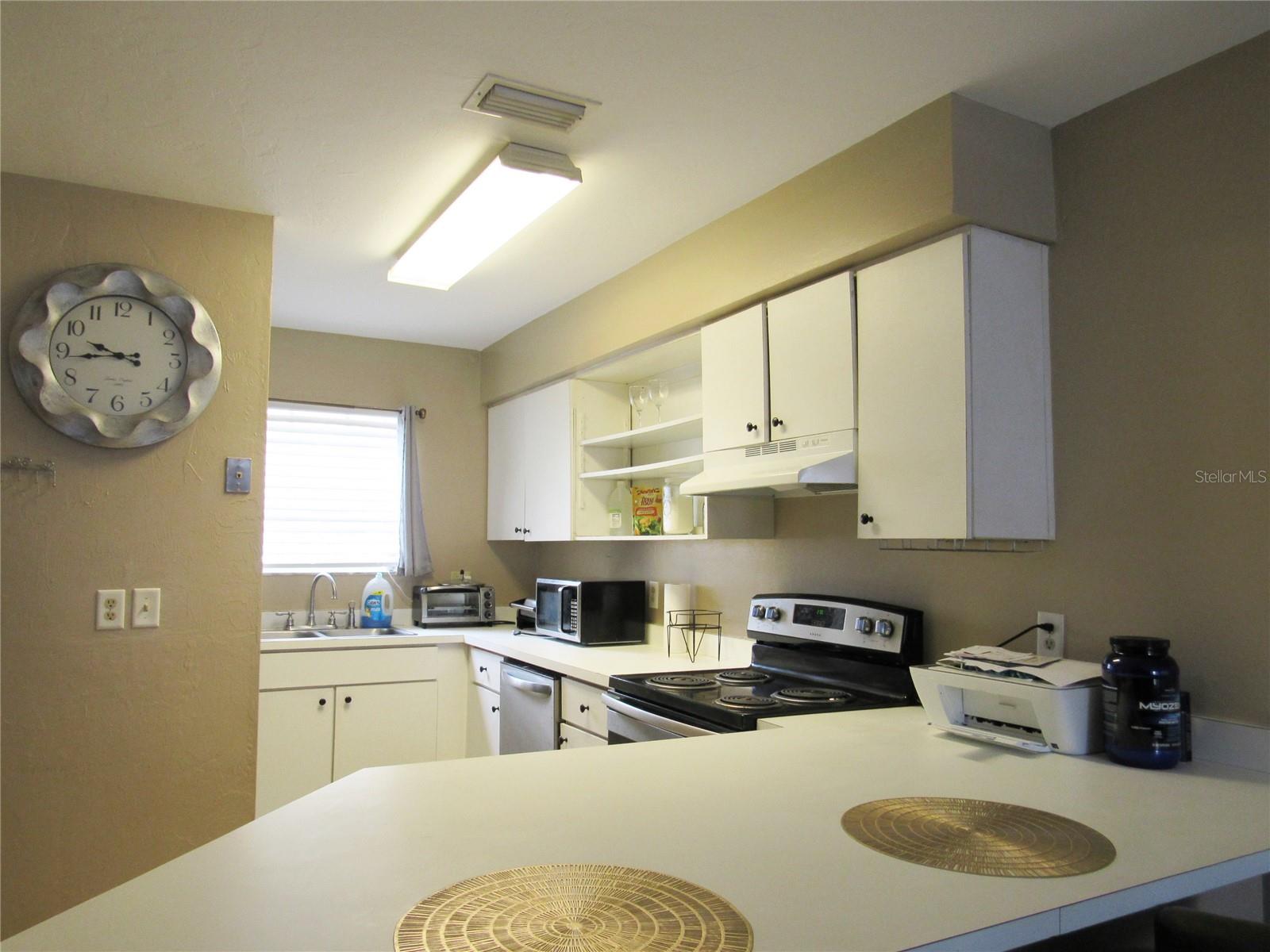 Image 9 of 39 For 2911 38th Place
