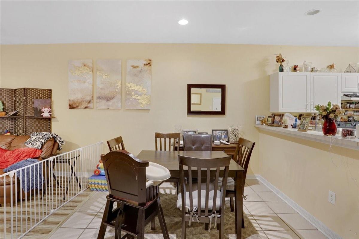 Image 7 of 28 For 13200 Newberry Road Cc164