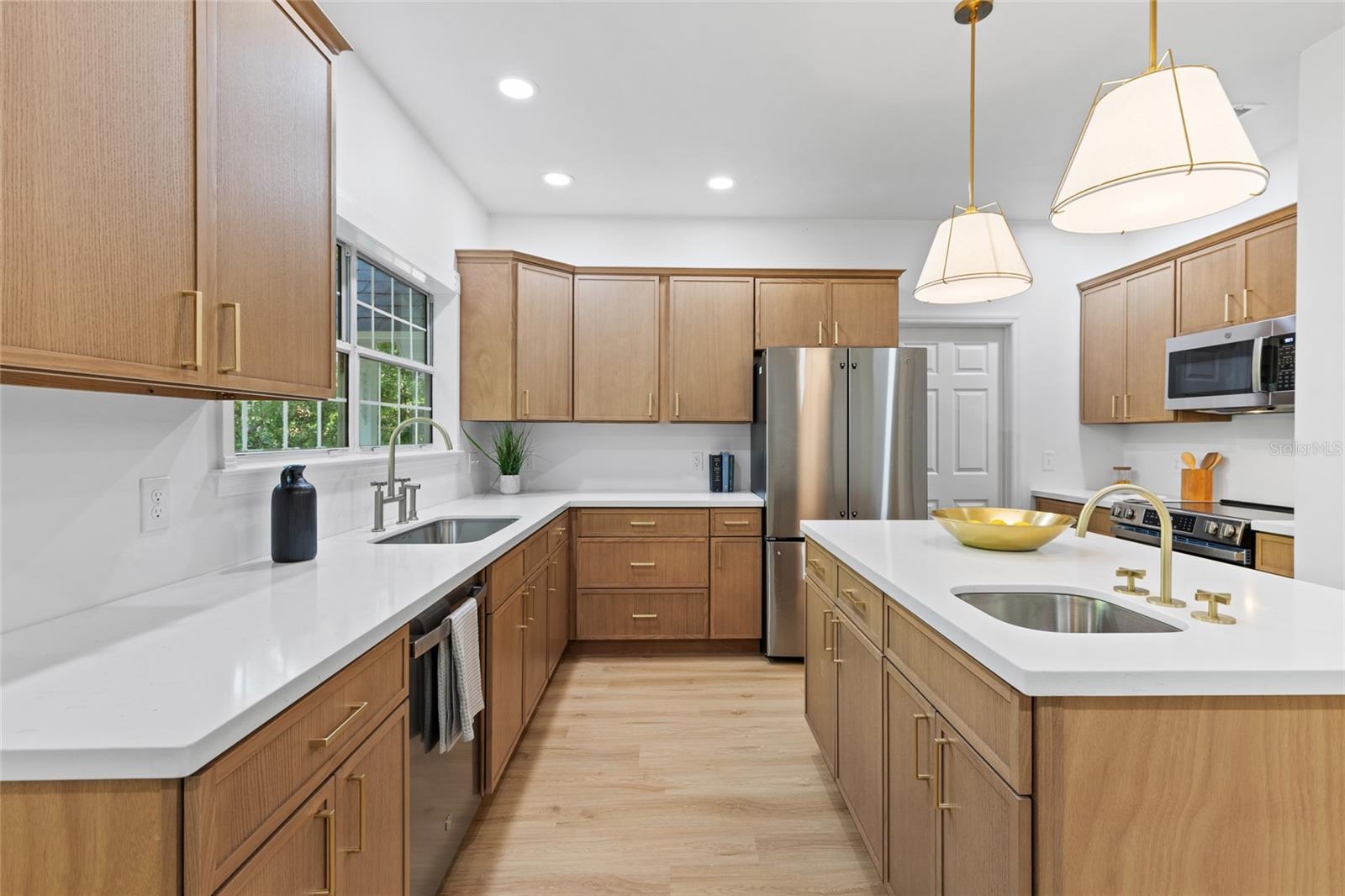 Image 13 of 45 For 276 Woodland Avenue